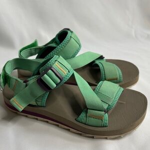 Women’s Size 9 Merrell Sandals